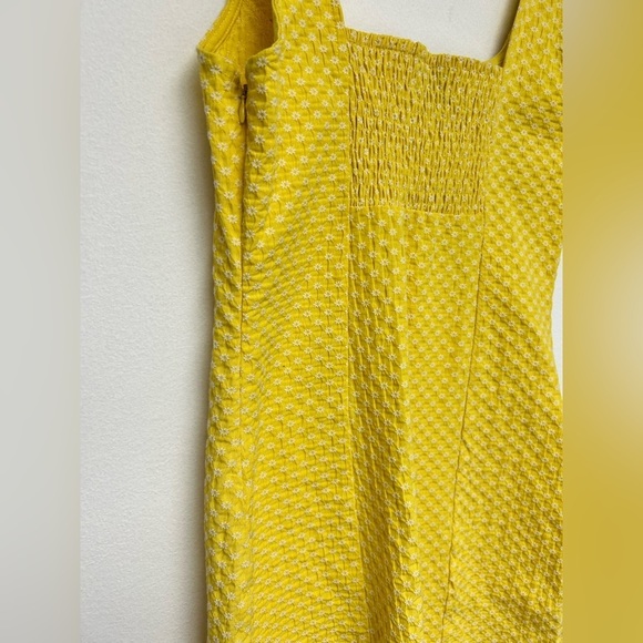 Urban Outfitters Yellow Daisy Sleeveless Dress L NWOT - Picture 8 of 9